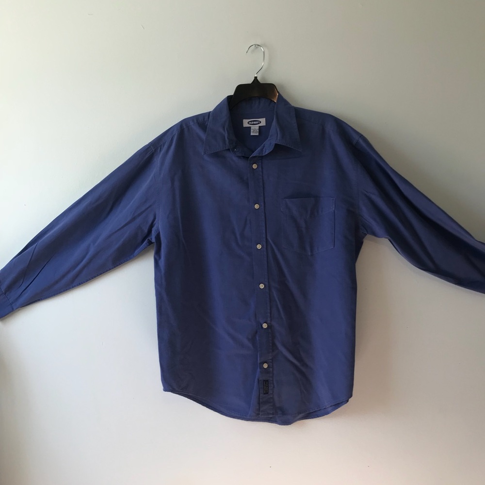 Size large old navy shirt